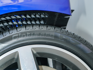 20182.0T 300PS R-SPORT\Ӱ ^