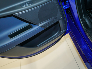 20182.0T 300PS R-SPORT\Ӱ g