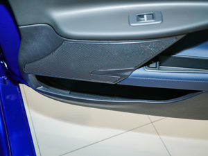 20182.0T 300PS R-SPORT\Ӱ g