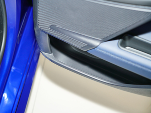 20182.0T 300PS R-SPORT\Ӱ g