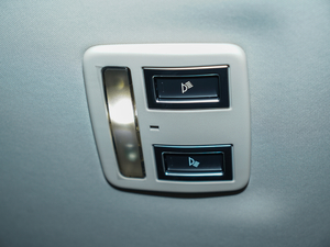 20182.0T 300PS (q)R-SPORT\(yn)(dng) g