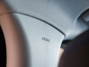 20182.0T 300PS (q)R-SPORT\(yn)(dng) g