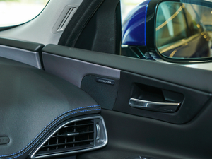 20182.0T 300PS (q)R-SPORT\Ӱ g