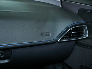 20182.0T 300PS (q)R-SPORT\Ӱ g