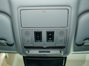 20182.0T 300PS R-SPORT\Ӱ п؅^