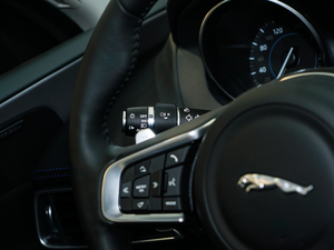 20182.0T 300PS R-SPORT\Ӱ п؅^