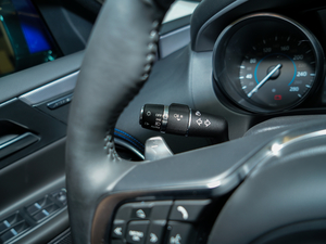 20182.0T 300PS R-SPORT\Ӱ п؅^