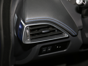 20182.0T 250PS R-SPORT\Ӱ AWD п؅^