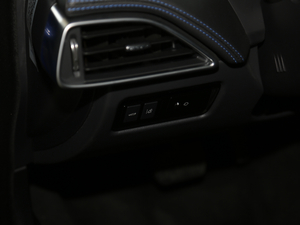 20182.0T 250PS R-SPORT\Ӱ AWD п؅^