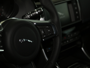 20182.0T 250PS R-SPORT\Ӱ AWD п؅^(q)