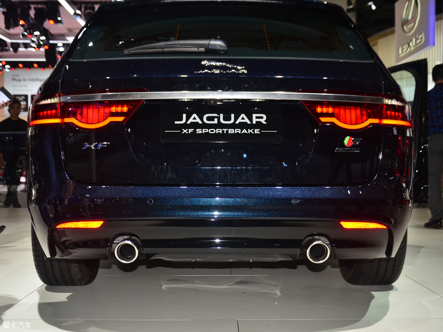 2018ݱXF Sportbrake 380PS S ܰ