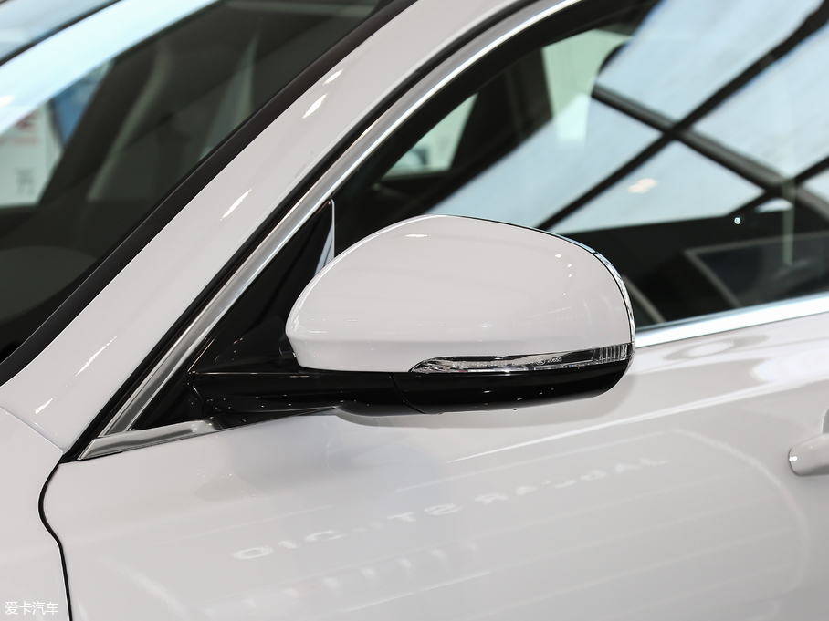 2018ݱXF Sportbrake 250PS LA