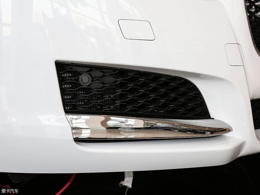 2018ݱXF Sportbrake 250PS LA