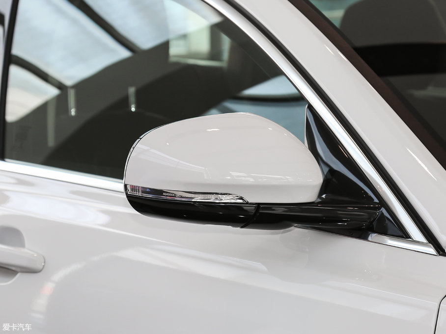 2018ݱXF Sportbrake 250PS (q)L(fng)A