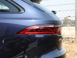 201930t R-SPORT \Ӱ ^