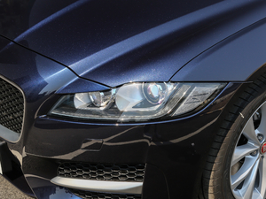 201930t R-SPORT \Ӱ ^