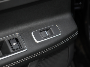 201930t R-SPORT \Ӱ g