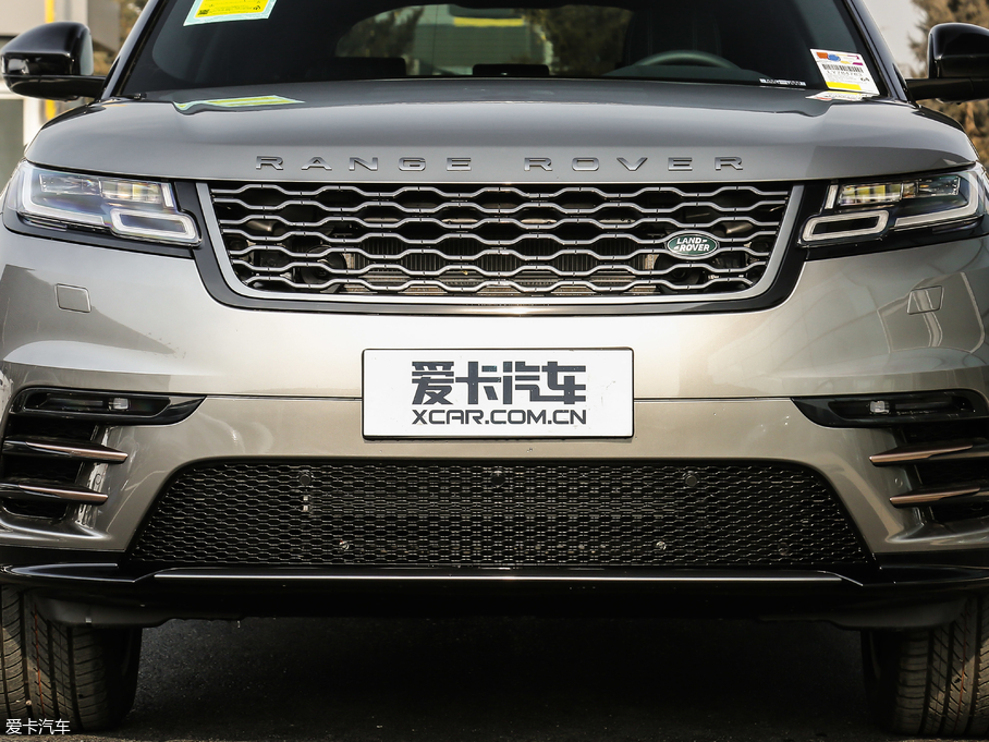 2019} 380PS R-Dynamic SE