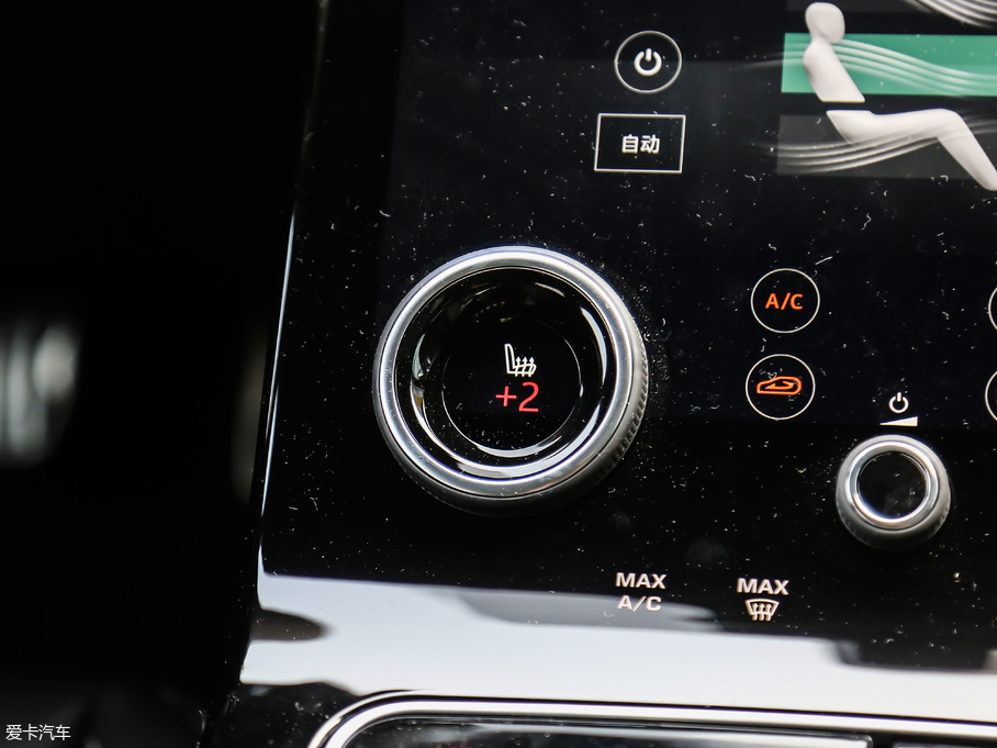 2019} 300PS R-Dynamic S