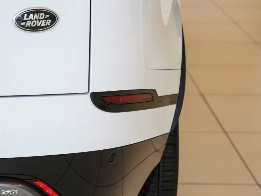 2019} 250PS R-Dynamic S