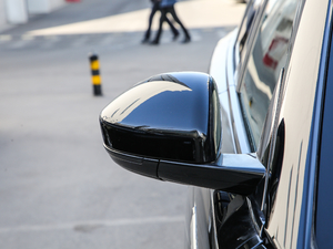 2019250PS R-Dynamic S ^