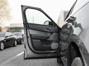 2019380PS R-Dynamic SE {λ܇T