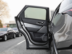 2019380PS R-Dynamic SE ܇T