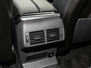 2019380PS R-Dynamic SE g