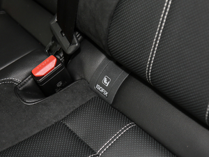 2019380PS R-Dynamic SE g