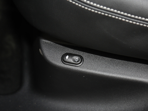 2019380PS R-Dynamic SE g