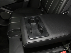 2019380PS R-Dynamic SE g