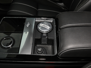 2019380PS R-Dynamic SE g