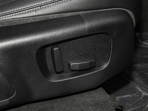 2019380PS R-Dynamic SE g