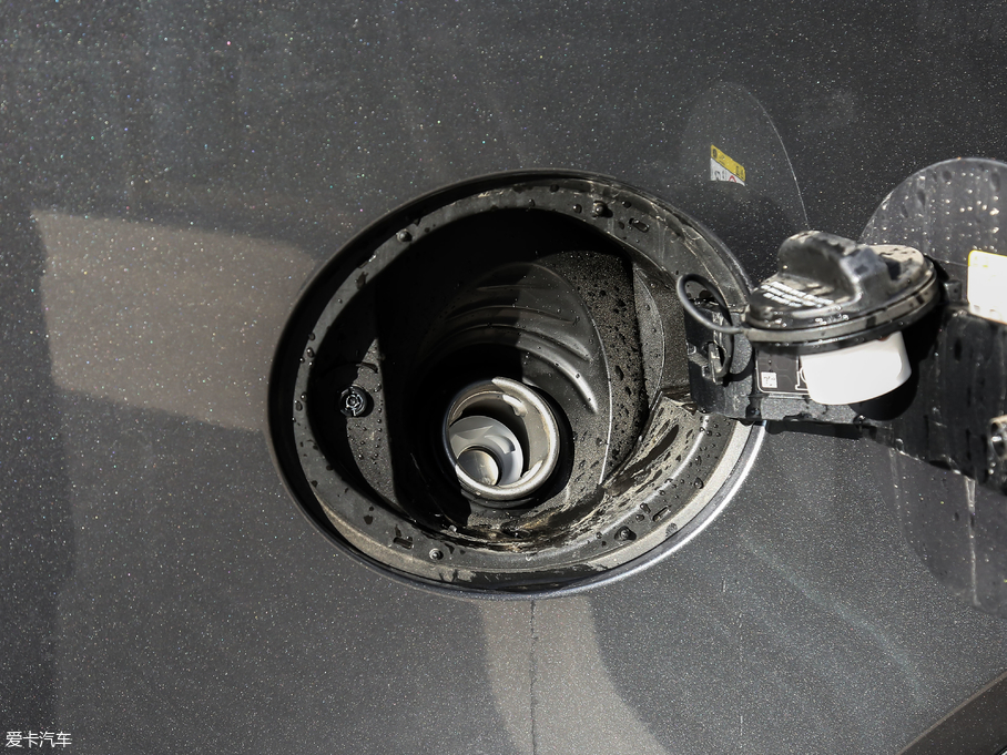 2019l(f)F(xin) 3.0 V6 SE