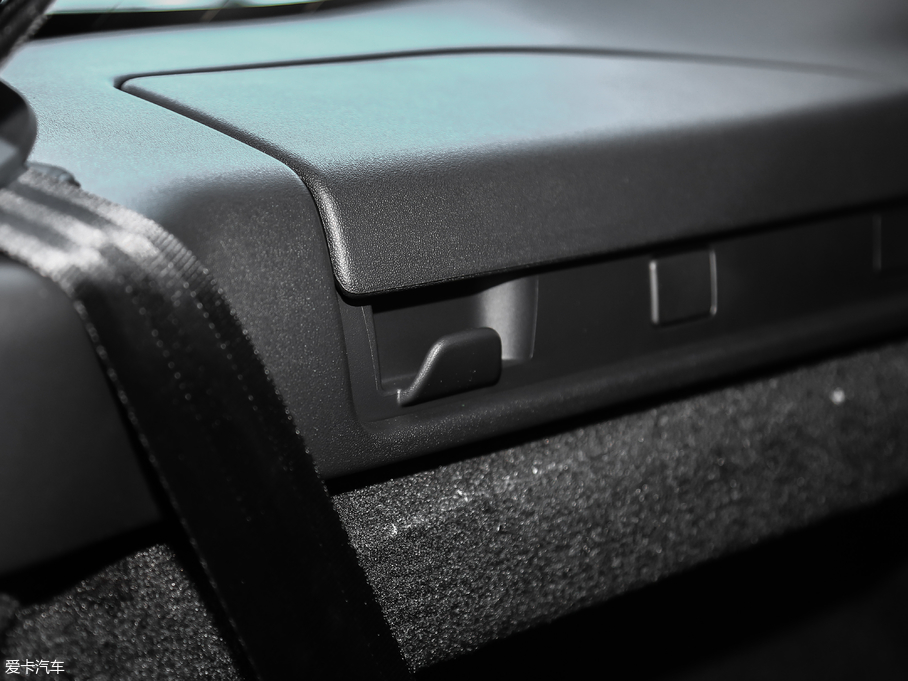 2019l(f)F(xin) 3.0 V6 SE