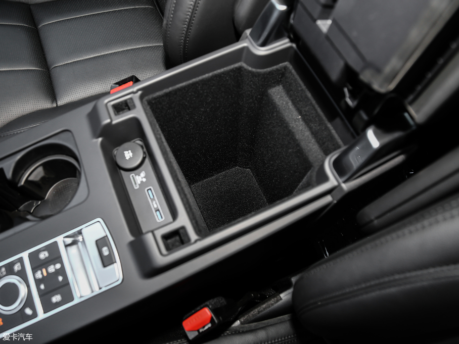 2019l(f)F(xin) 3.0 V6 SE