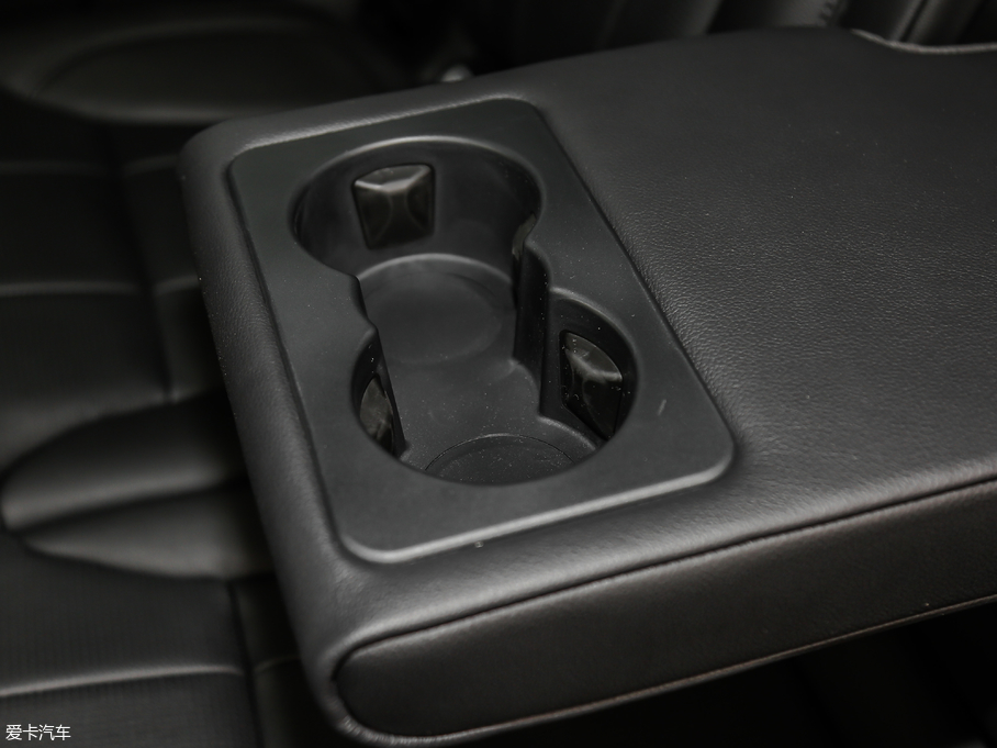 2019l(f)F(xin) 3.0 V6 HSE