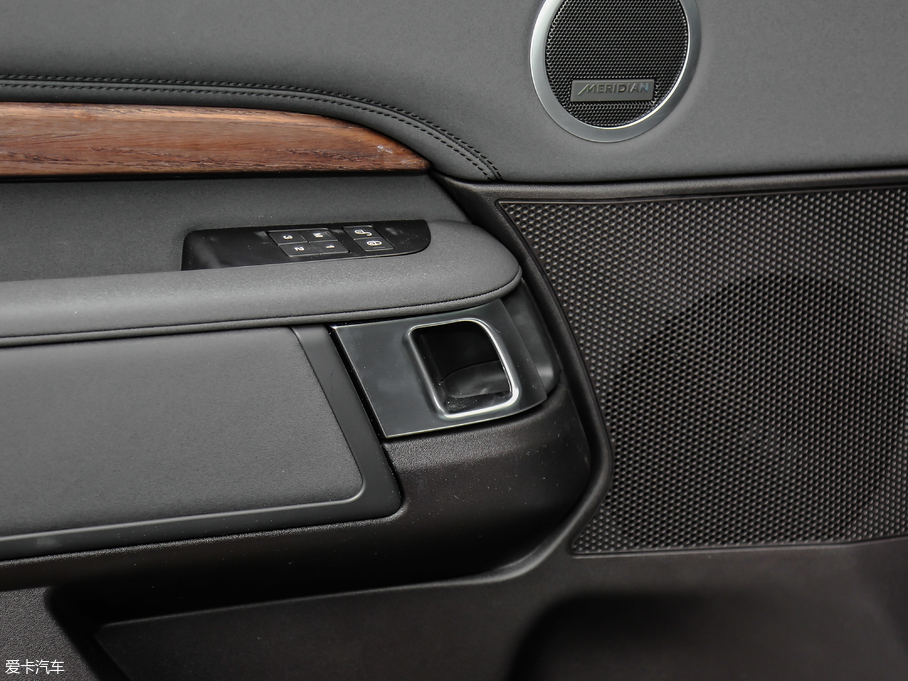 2019l(f)F(xin) 3.0 V6 HSE