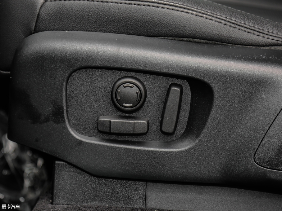 2019l(f)F(xin) 3.0 V6 HSE