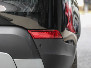 20193.0 V6 HSE (x)(ji)^