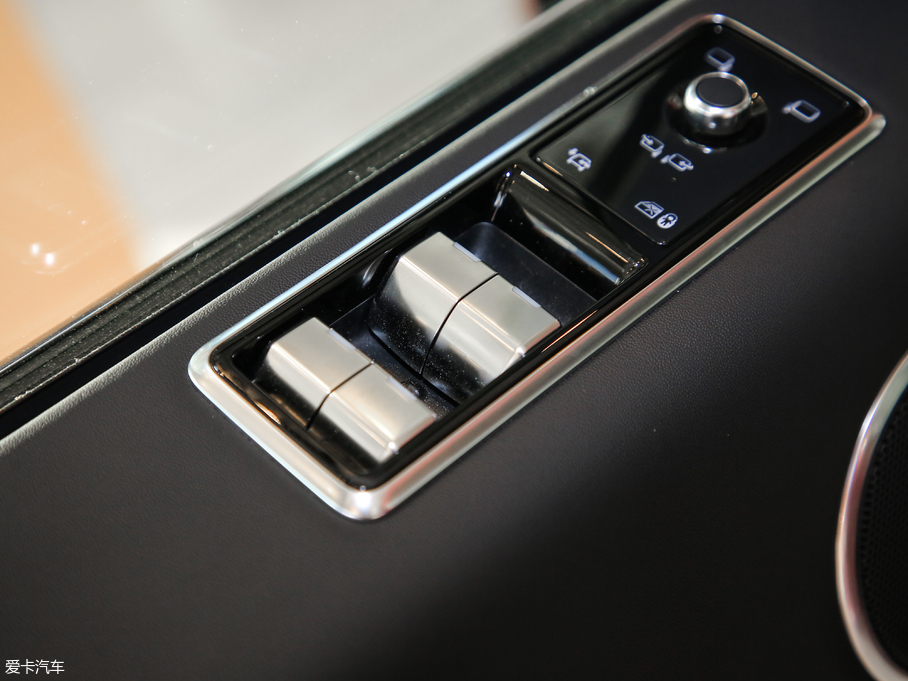 2019\(yn)(dng) 3.0 V6 hЄ(chung)DYNAMIC