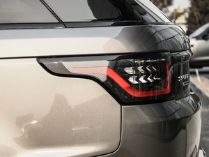 20193.0 V6 HSE DYNAMIC ^