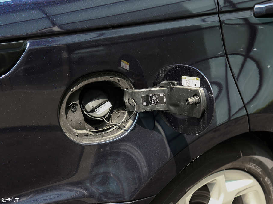 2019\Դ P400e HSE