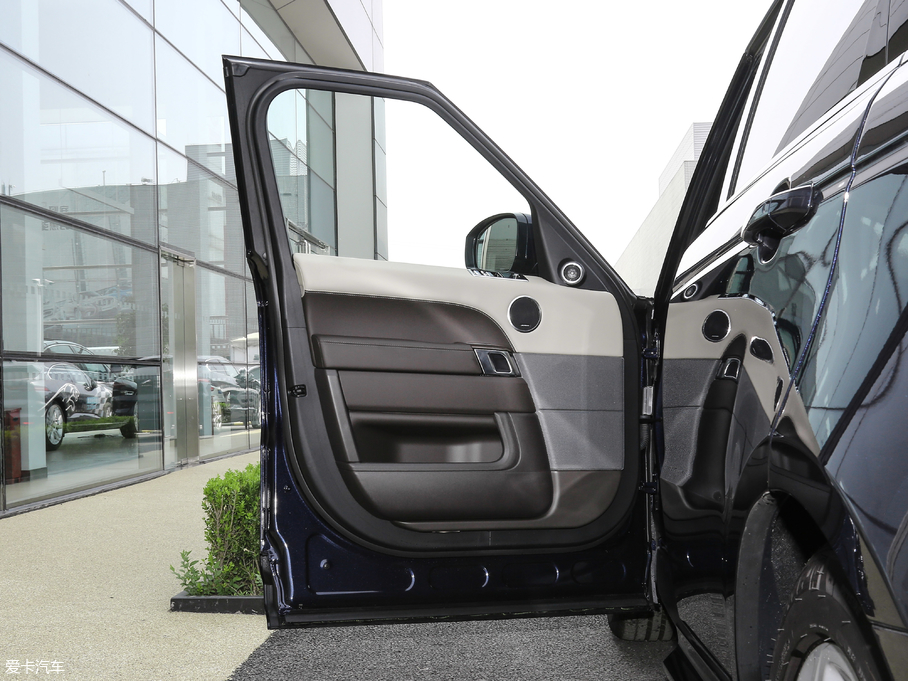 2019\Դ P400e HSE