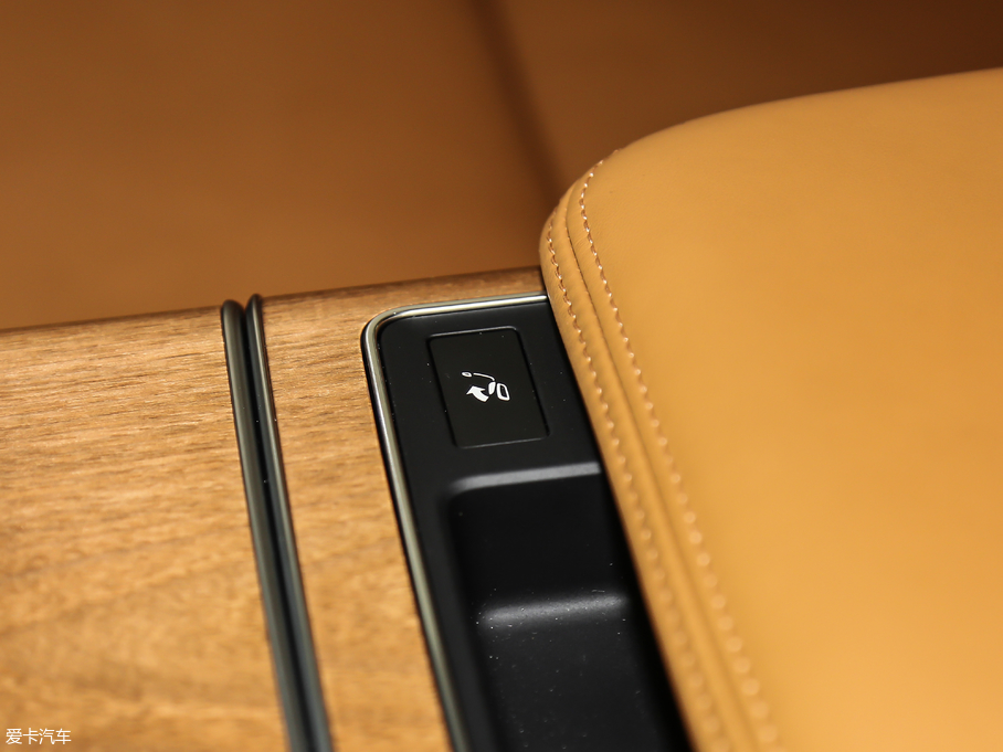 2019 3.0 V6 焓(chung)L