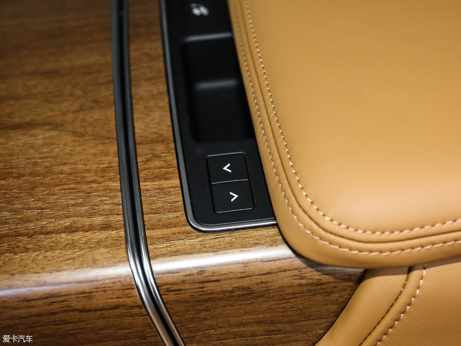 2019 5.0 V8 焓(chung)L