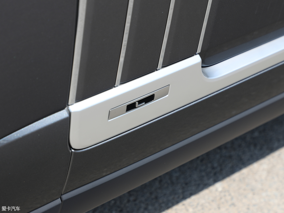 2019 5.0 V8 SVAp儓L