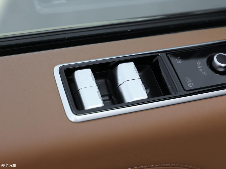 2019 5.0 V8 SVAp儓L