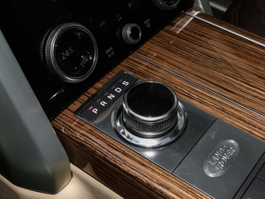 2019款3.0 V6 传世版 换挡杆