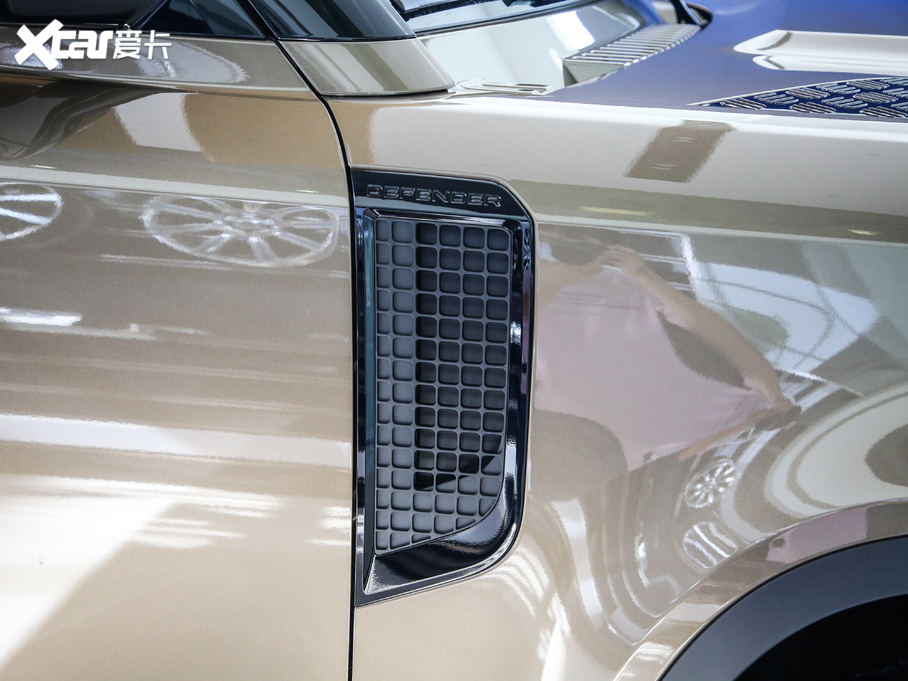 2020l(wi)ʿ 110 P400 HSE